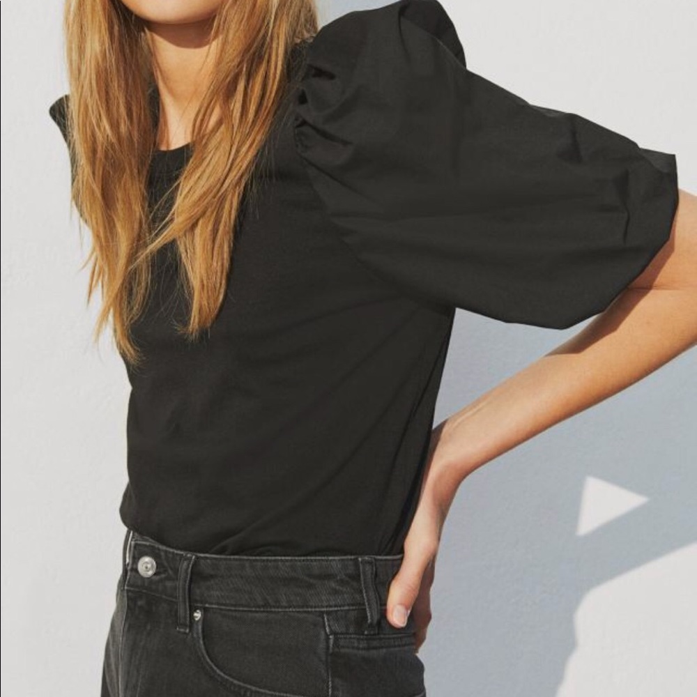 H&M - Black round neck puff sleeve top